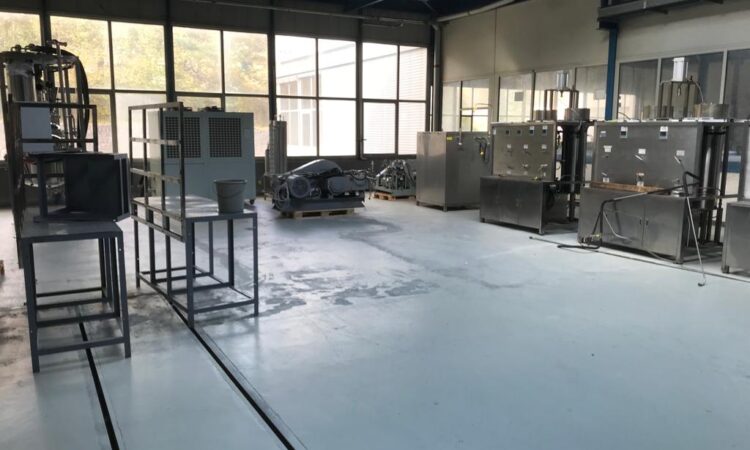 Supercritical CO2 extraction system