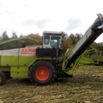 Claas Jaguar 685 with Shelbourne 3 meters wide