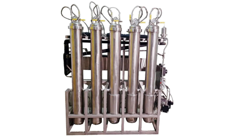 Closed-loop butane extractor